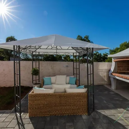 Villa Josip Galovac (Zadar)