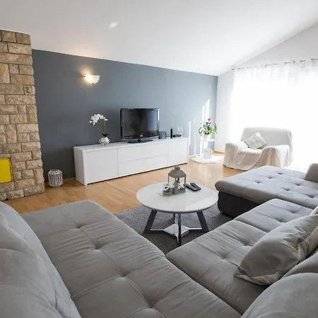 Villa Josip *